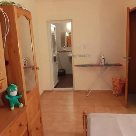 Apartman Private Intsaraki -