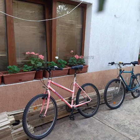 Apartment Private Intsaraki - *